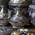 Céramiques artisanales rehaussées de métal, Fès, Maroc - 2016