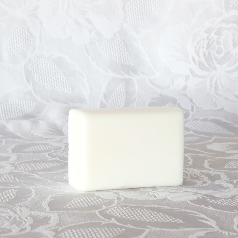 Savon blanc à l’huile d’argan, naturel et de fabrication artisanale