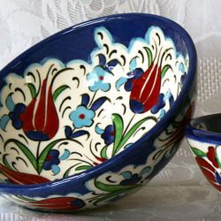 Bols faits main, motif céramiques d’Iznik (lot de 2)