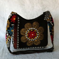 Sac besace velours brodé motif Ouzbèque