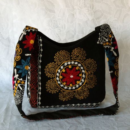 Sac besace velours brodé motif Ouzbèque